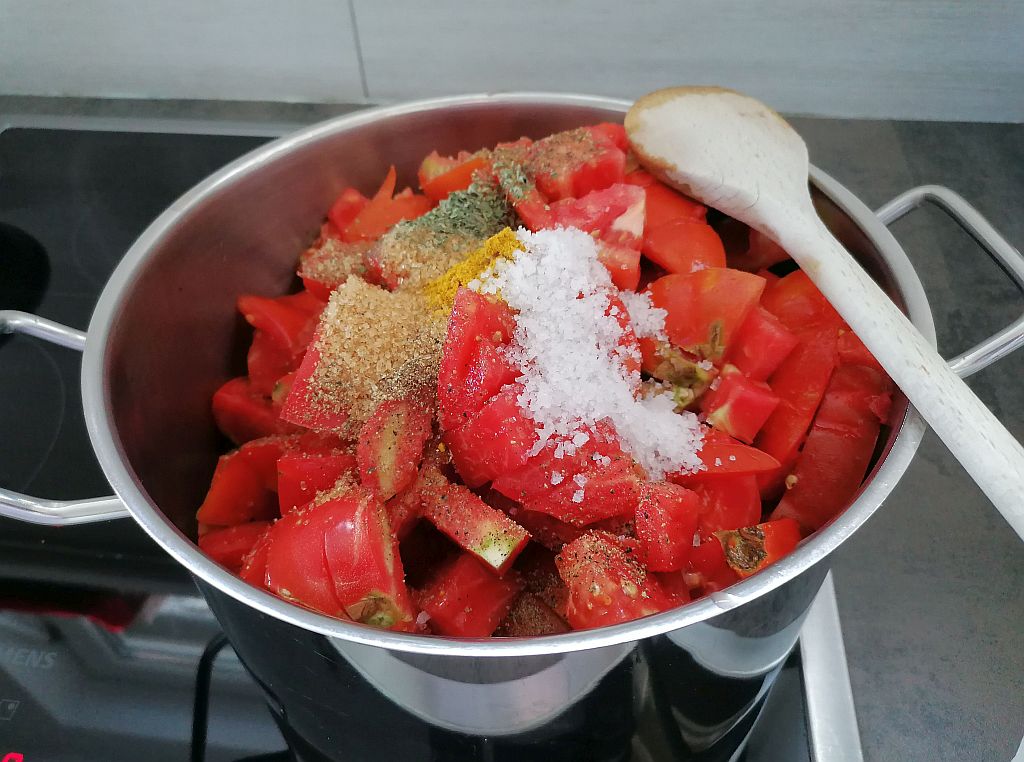 Tomaten geschnitten