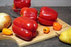 Rote Paprika, orange Habaneros