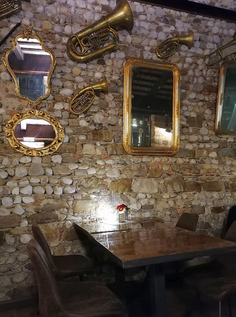 Vagabondo Bar