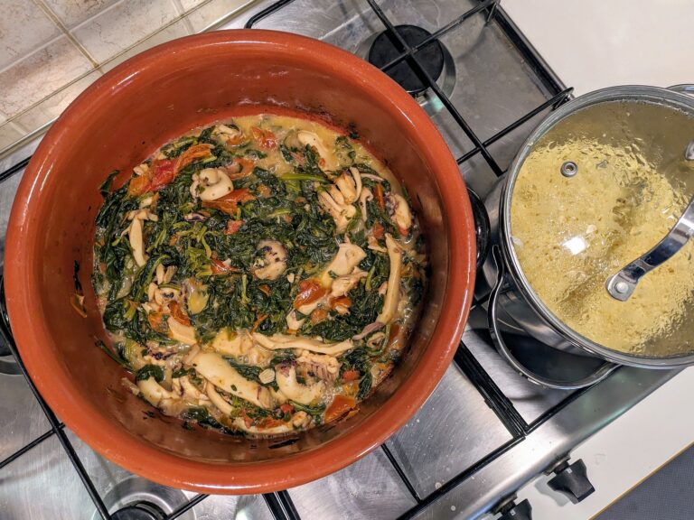 Seppie con spinaci e couscous
