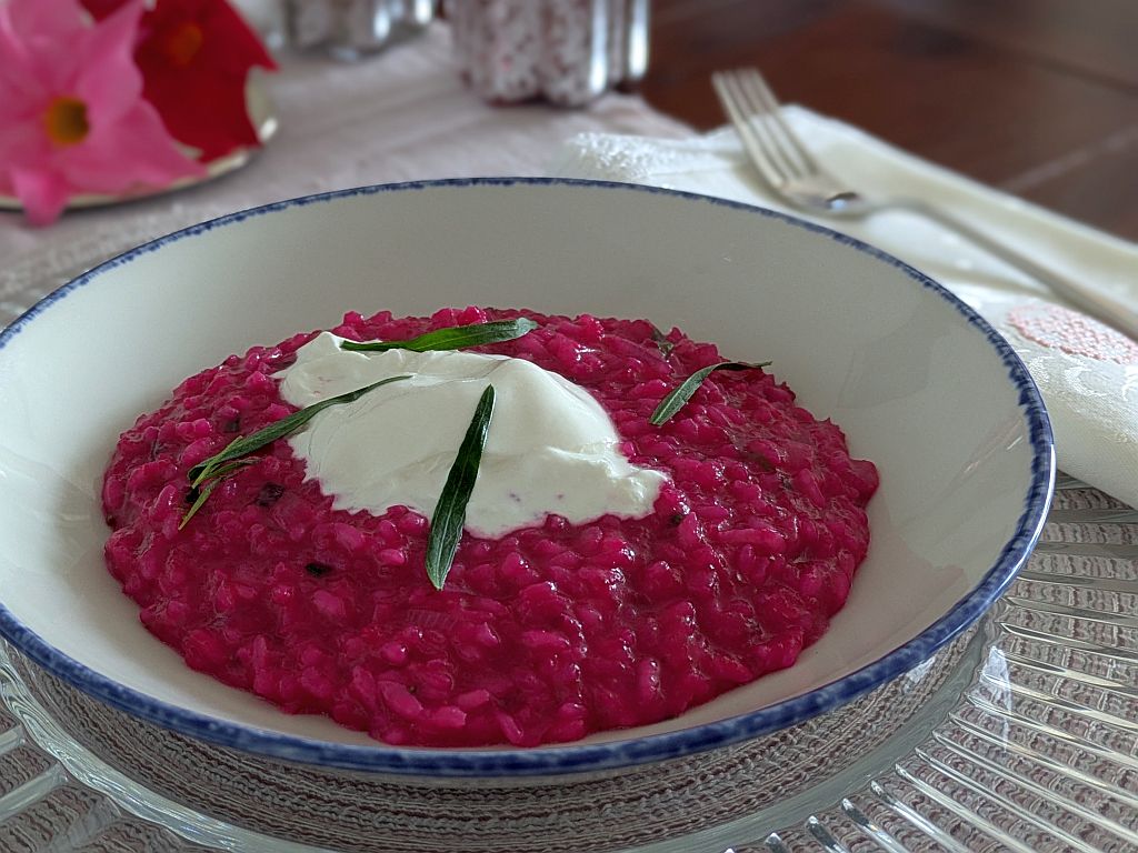 Rote-Rüben-Risotto mit Burrata