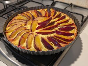 Zwetschken-Topfen-Tarte in der Backform